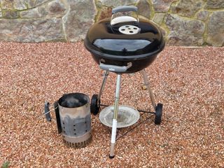 Barbacoa Weber Negra y Plateada