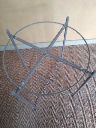 Mesita auxiliar Gladon Ikea metal gris
