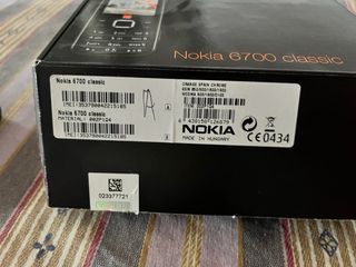 Nokia 6700 Plata