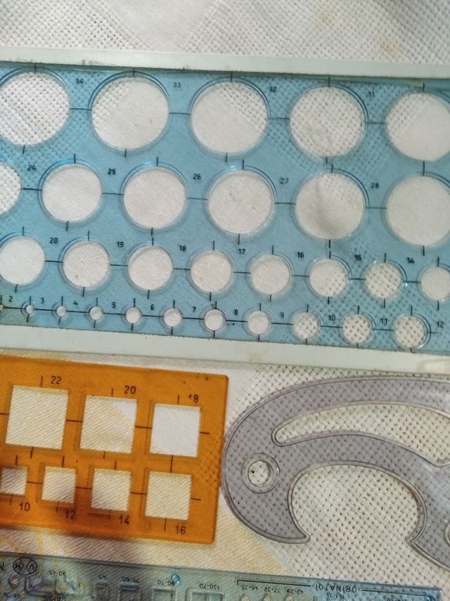 Normografi per disegno tecnico