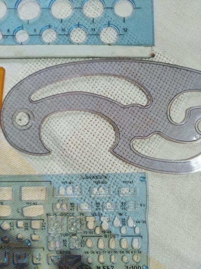 Normografi per disegno tecnico