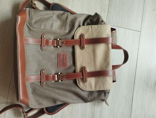 Mochila Cuero Vegetal, con espacio para laptop