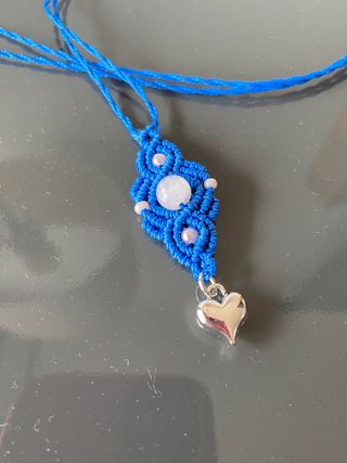 Collana macramè blu con cuore argento