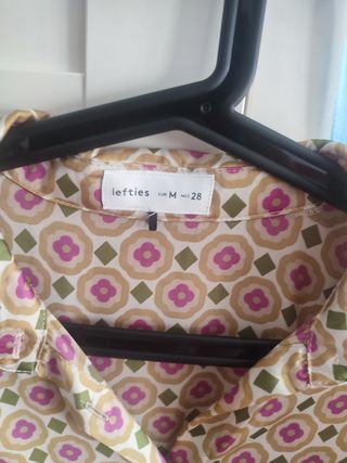 Blusa Lefties Satén Estampada Talla M