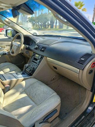 Volvo XC90 D5 momentum AWD del 2007