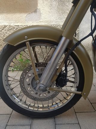 Royal Enfield Classic 500