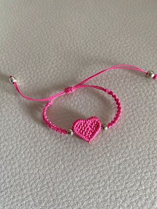 Bracciale macramè cuore rosa e argento