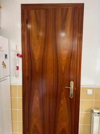 Puerta interior madera oscura 211 x 72 x 3.5 cm