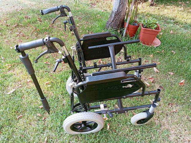 Silla de Ruedas Plegable