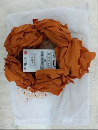 Tocado Zara Naranja y Dorado