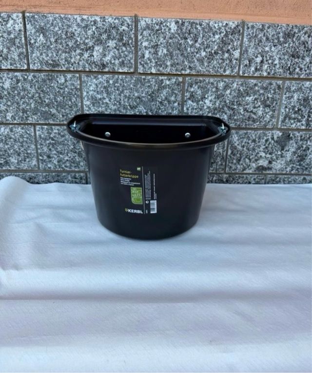 Mangiatoia per cavalli