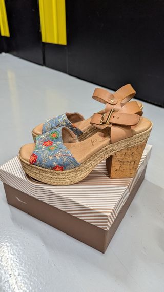 Sandalias de cuero con cuña T37