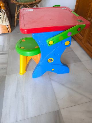 Pizarra Pupitre Infantil con Taburete