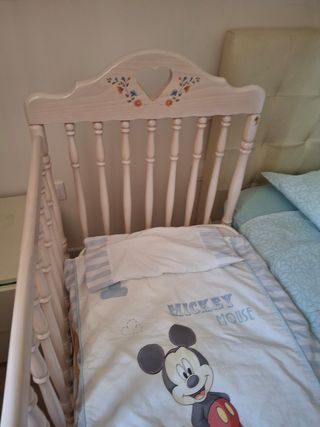 Cuna colecho de madera beige