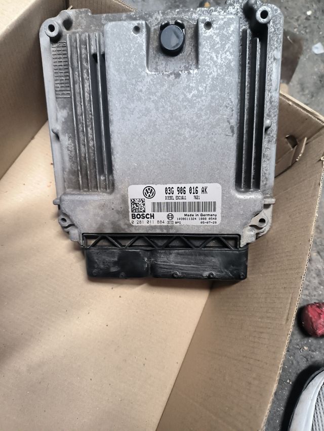 Centralita Seat León MK2 03G 906 016 AK