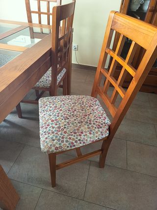 Mesa de comedor con 6 sillas