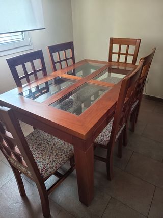 Mesa de comedor con 6 sillas