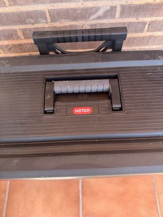 Carro de herramientas vertical Keter 26”PRO SERIES