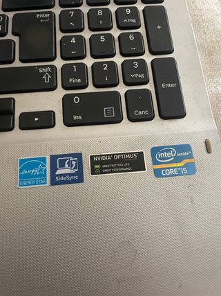 Portátil Samsung Plata i5 8GB RAM