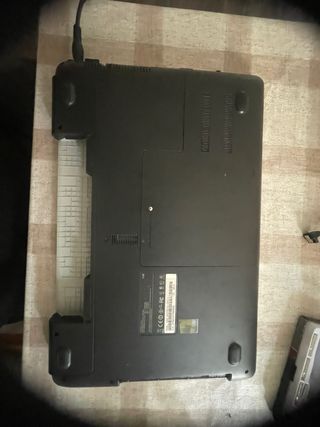 Portátil Samsung Plata i5 8GB RAM