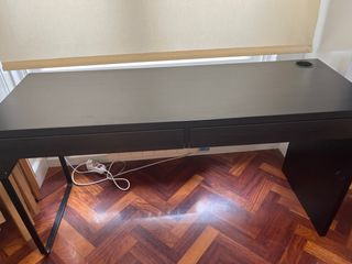 Escritorio Ikea Negro 142x60cm con 2 Cajones