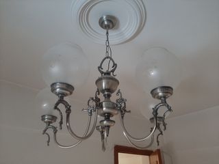 Lámpara de techo de cristal y metal