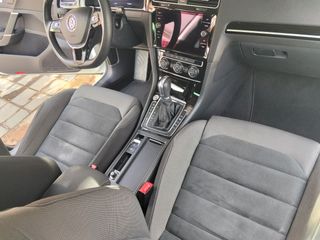 Se vende Volkswagen Golf