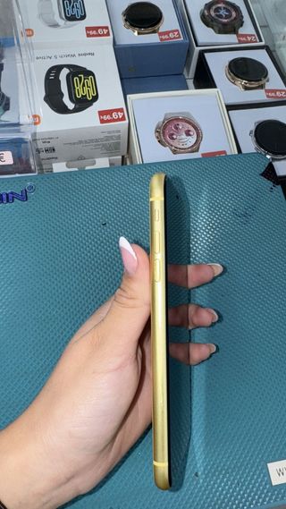 iPhone 11 Amarillo 128GB