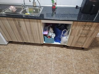 Muebles de cocina y encimera aglomerado