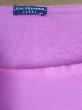 Blusa camiseta rosa mujer también vestido corto 

