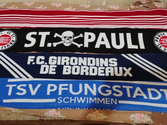 Sciarpe squadre 7 euro tutte in blocco 