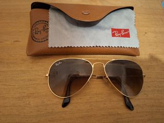 Gafas Ray-Ban Aviator Doradas Seminuevas.