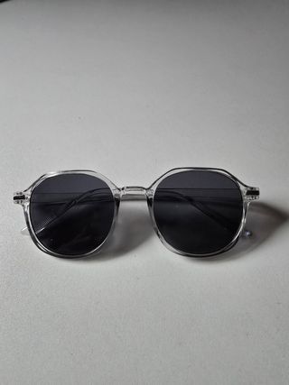 5 gafas de sol, nuevas sin usar