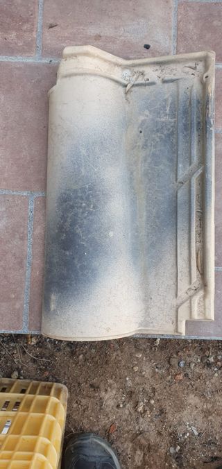 Teja antigua de cerámica 43x25 52unidades