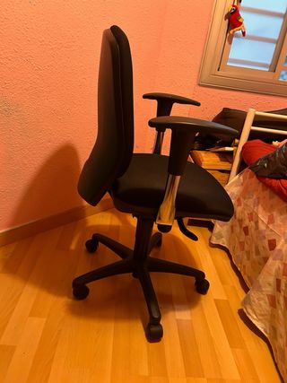 Silla de escritorio negra