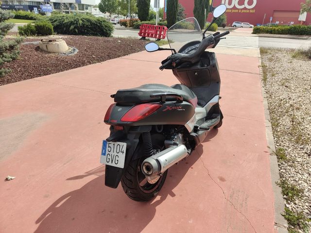 Yamaha x Max 125