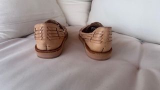 Guarache -zapato de piel trenzado