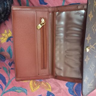 Cartera Louis Vuitton Marrón y Dorada