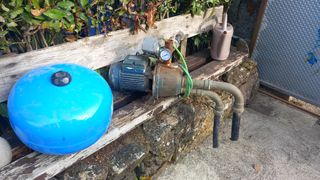 Bomba de agua con presostato