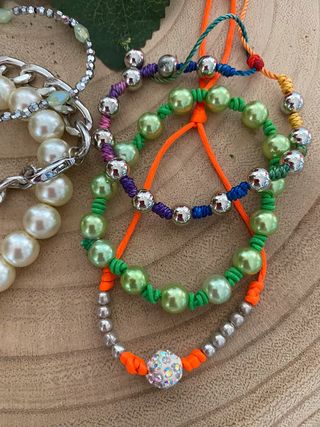 Set braccialetti con perline