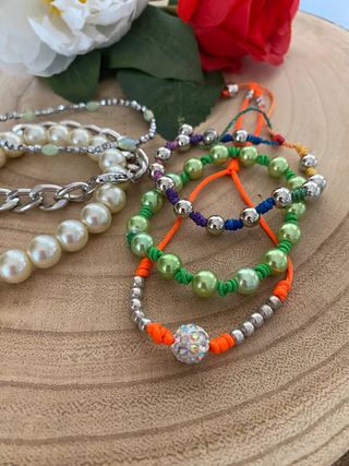 Set braccialetti con perline