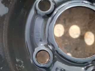 3 Llantas Renault 15 con Tapacubos