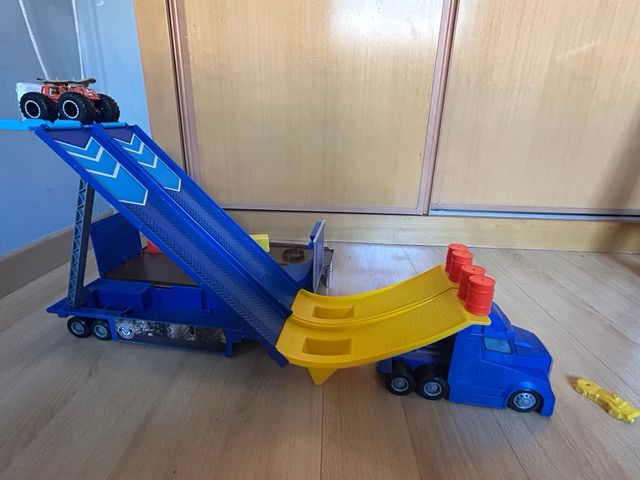 Camión Monster Jam Transformable