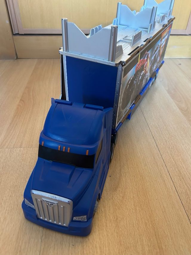 Camión Monster Jam Transformable