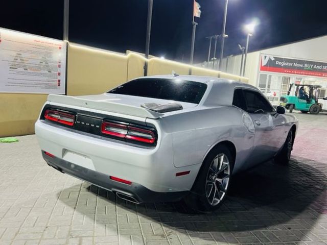 Dodge Challenger R/T 5.7 V8 HEMI 2019