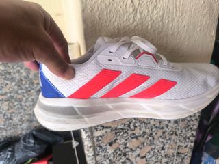 Zapatillas Adidas Blancas y Rojas