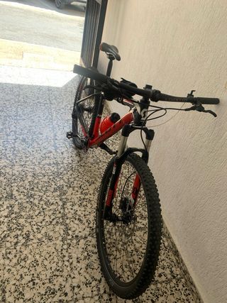 Bicicleta Scott Scale 735 Carbono