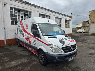 Mercedes-Benz Sprinter 2011