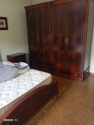 Dormitorio completo madera de nogal 
oscura