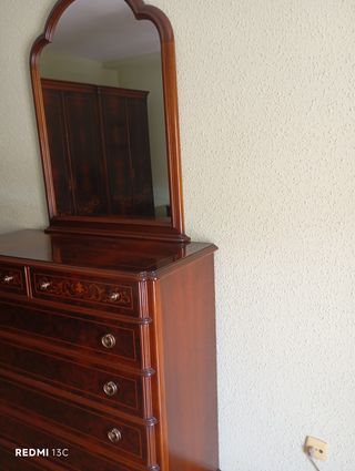 Dormitorio completo madera de nogal 
oscura